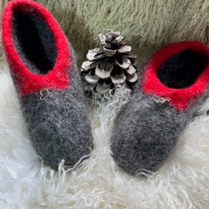 Aschenherz - Campersoxxs Made by ME. Size 35-37. Handmade felt shoes, felt slippers or house shoes. Pure new wool hand-felted