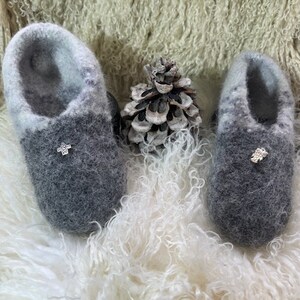 SALE! Mystik - Campersoxxs Made by ME. Size 35. Handmade felt shoes, felt slippers or house shoes. Pure new wool hand-felted