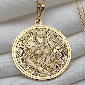 14K Solid Gold Viking Warrior Round Pendant Necklace, Mythological Gold Jewelry, Symbol of Strength and Protection, Unisex Gift