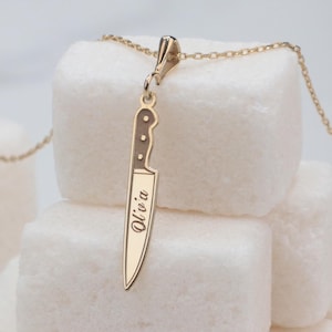 Collar minimalista con cuchillo y nombre, collar de chef personalizado, collar de cocinero de oro de 14 quilates, collar con dije culinario hecho a mano, regalo para chef