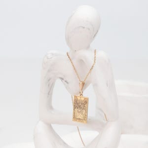 Collar de amantes de oro de 14 quilates, delicado collar para pareja, collar de tarot hecho a mano, collar místico unisex, collar de bruja, regalo para pareja