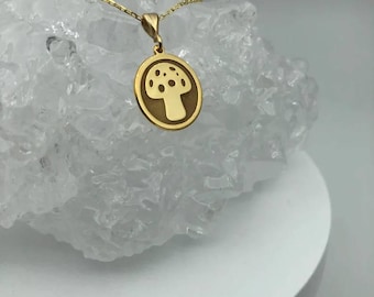 Collar de hongo de oro de 14 quilates: Charm natural de estilo cottagecore
