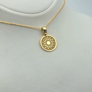 Dainty Flower Necklace, 14K Solid Gold Floral Women Necklace, Tiny Flower Charm Necklace, Minimalist Necklace, Everyday Necklace, Mom Gift