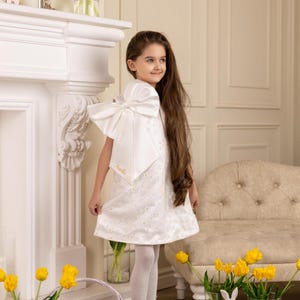 Elegant A-Line Dress with Large Bow & Custom Name, White Birthday girls Dress, Personalized White Flower Girl Dress, First Communion Dress