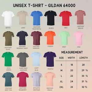 K&ouml;nnte beinhalten: Eine Auswahl an Gildan 64000 Unisex-T-Shirts in verschiedenen Farben, darunter Wei&szlig;, Schwarz und Rot. Das Bild enth&auml;lt eine Gr&ouml;&szlig;entabelle von S bis 2XL. Die Breiten variieren von 45,7 cm bis 66 cm, und die L&auml;ngen von 71,1 cm bis 82,6 cm.