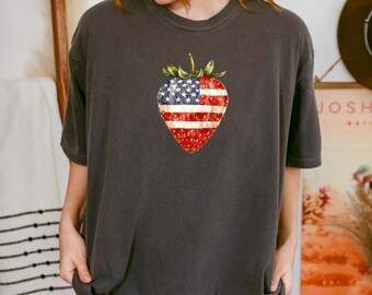 Comfort Colors® Cute Strawberry Shirt, American Flag Strawberry Shirt, Summer Strawberry Shirt, Cottagecore Berries Tshirt, USA Flag Shirts
