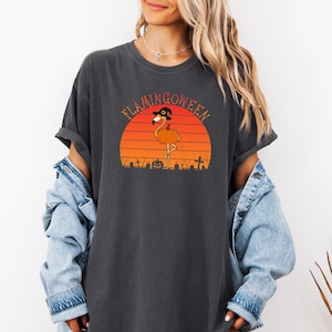 Comfort Colors® Flamingoween Shirt, Funny Flamingo Halloween Shirt, Flamingo Lover Shirt, Summer Halloween Shirt, Summerween Flamingo Shirt