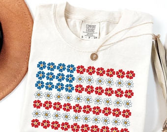 Comfort Colors® Floral American Flag Shirt, Floral 4th of July Usa Flag Shirt, 4th of July Gift, Patriotic Shirt, Retro USA Sunflower Shirt