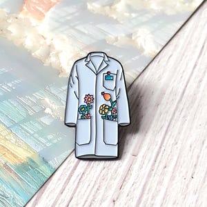 White Coat Science Lab Enamel Pin, Doctor Biologist Scientist Badge Pin, Lapel Pin, Collar Pin, Brooch Accessory, Gift for Her/Him