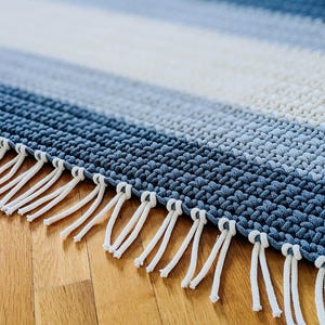 Handmade Striped Crochet Rug 90×70cm | Blue White with Fringe | Balcony Terrace Bedroom | Recycled Cotton Oeko-Tex | Germany