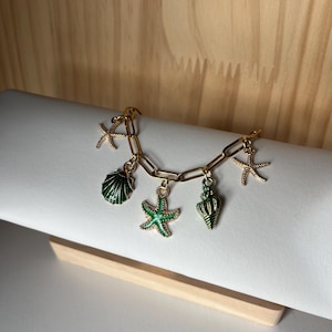 Green Seaside Seashells Starfish Gold Charm Bracelet | Handmade Jewellery | Gold Charm Bracelet | Summer Jewellery | Holiday Accessories