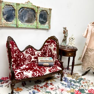Vintage Viktorianische Puppenhaus Sofa, Miniatur Sofa, Viktorianische Zweiersofa, Puppenhaus Möbel, Shabby Chic - Unikat - 1:12