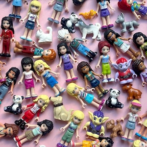 Bijwerken! Minipoppen Minifiguren Friends Supers and Elves Huisdierencollectie schattig speelgoed Zeldzame kleine poppen voor poppen 4,5 cm en 1,8 inch vintage