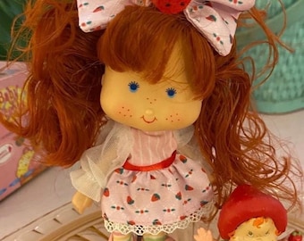 Strawberry Shortcake Charlotte Aux Frases Tarta De Fresa Doll Plum
