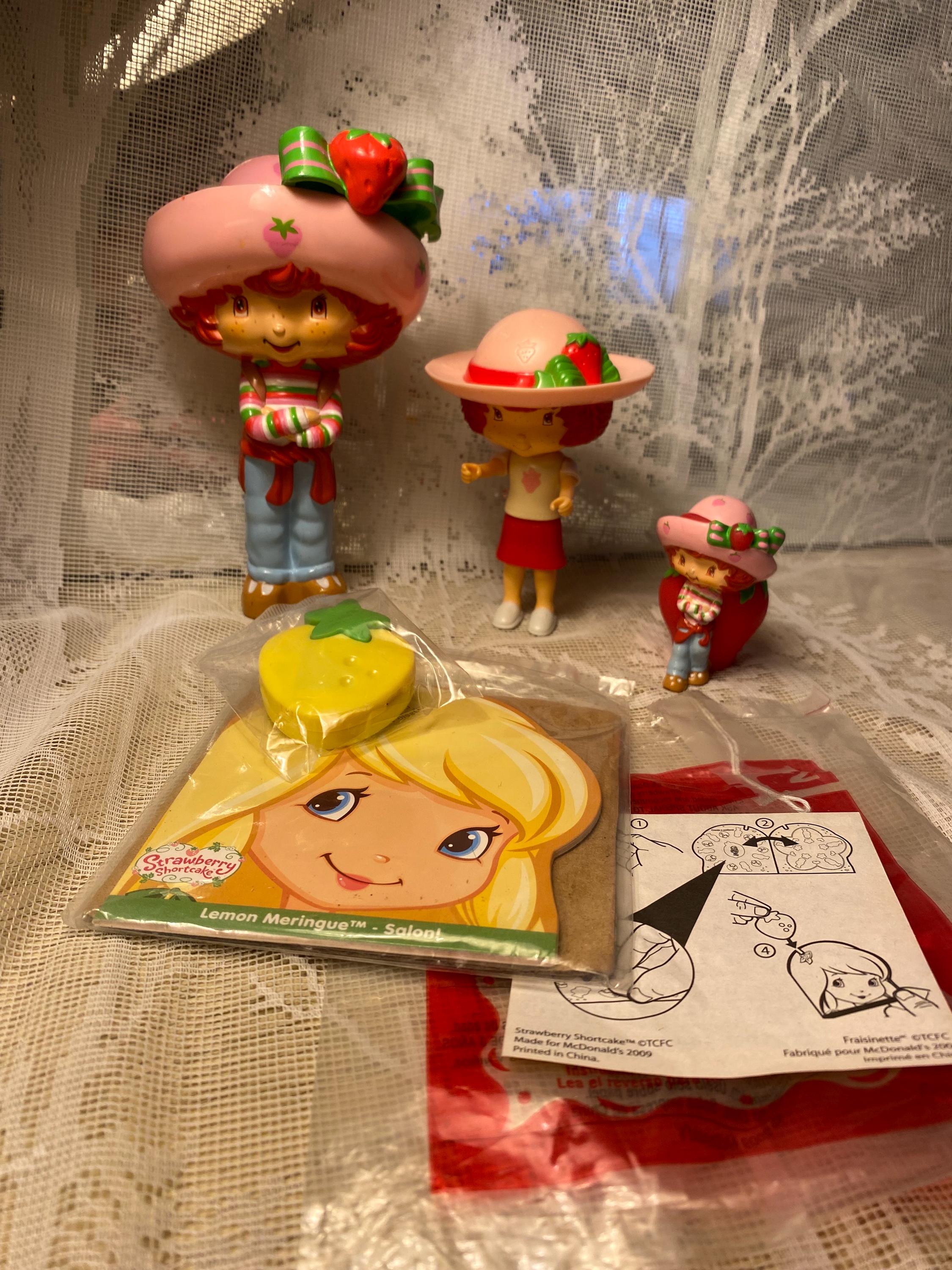 Lot De 41 Poupées Strawberry Shortcake – Berrykin, Party Pleaser, Brésilienne