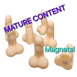 Mini penes magnéticos, ideales para bromas en despedidas de soltera. Incluye mini penes que brillan en la oscuridad de regalo. ¡Bolsa de penes para comer!