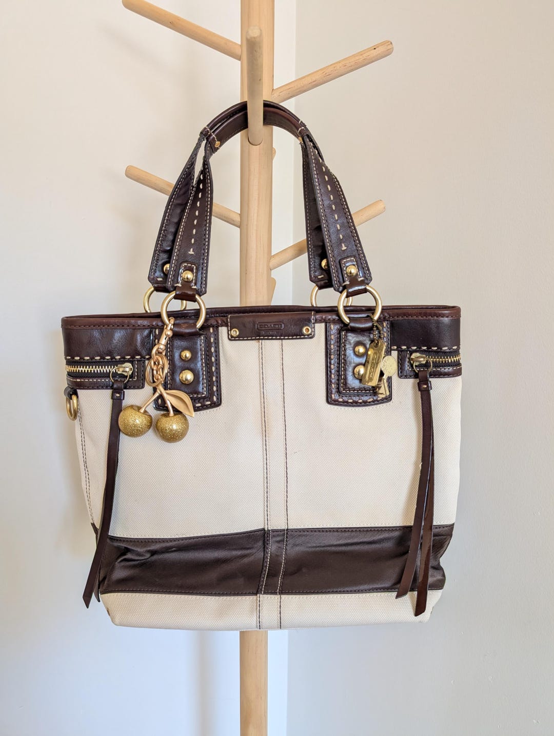 Coach Hamptons Andrea Satchel in Khaki Canvas With Brown Leather 