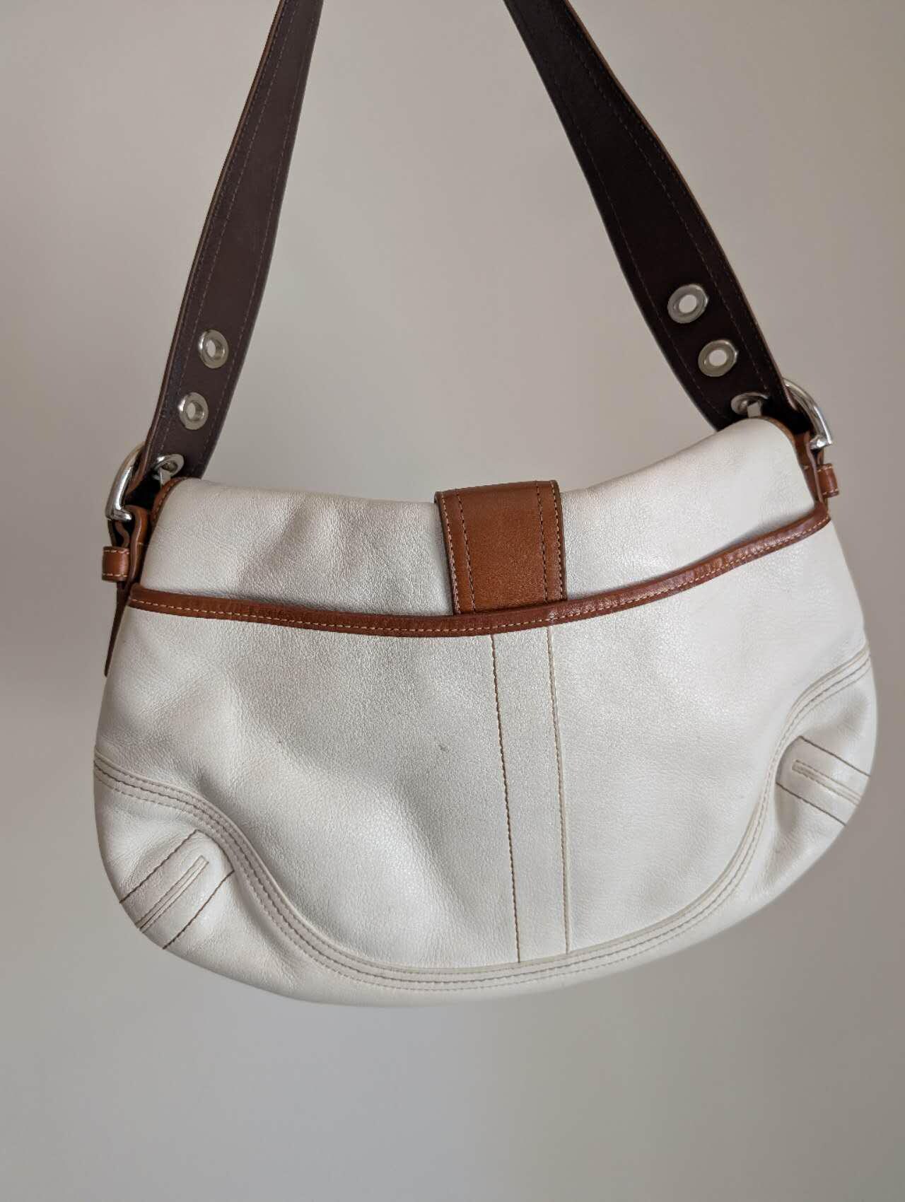 Vintage Y2K Coach Soho Shoulder Bag in White and Tan F10192