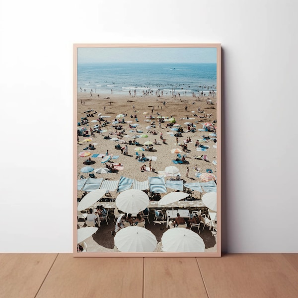 European Seaside Beach Printable Wall Art, People Coastal Print, Italy, Greece, Summer print, Mediterranean print, Summer, Digital Download