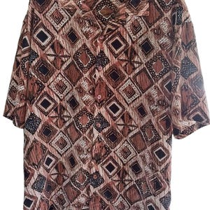 Silver Silk Men&#39;s 4X Casual Button-Down Shirt Geometric Pattern 100% Polyester Short Sleeve Made In China