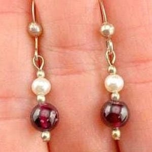 Vintage Pearl and Garnet Sterling Silver Dangle Earrings