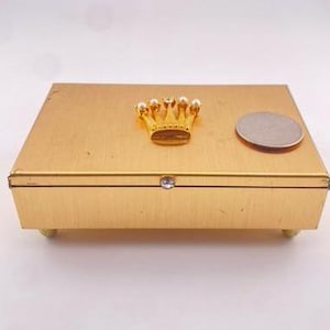 1960s Gold Tone Jewelry Trinket Box