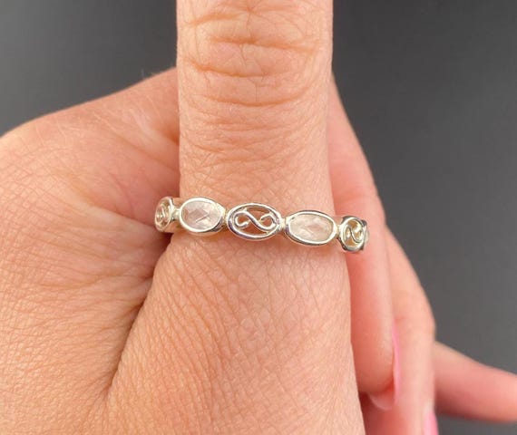 Vintage Sterling Silver Quartz Infinity Ring - image 1
