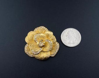 Christian Dior☆極美品☆ビンテージ・キラキラ大きなカメリアブローチ Christian Dior☆極美品☆ビンテージ・キラキラ大きなカメリアブローチ