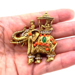 Vintage Hattie Carnegie Brooch - Etsy