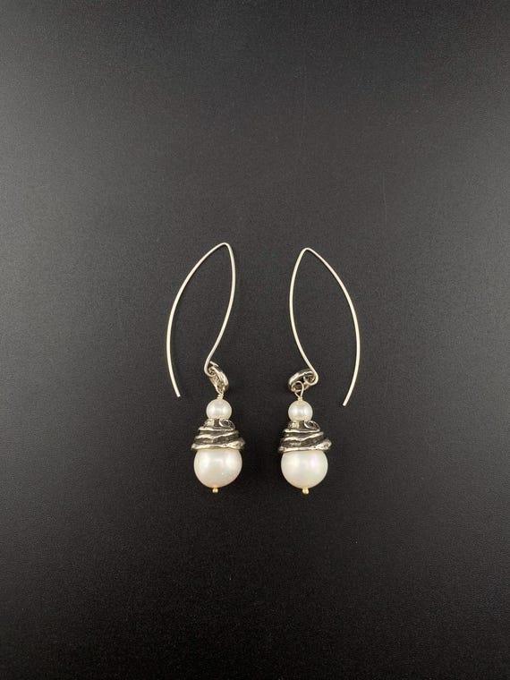 Vintage Sterling Silver Pearl Dangle Earrings - image 3