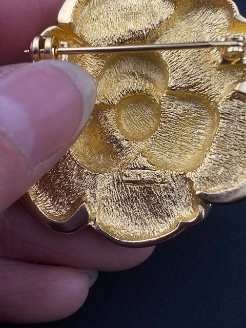 Christian Dior☆極美品☆ビンテージ・キラキラ大きなカメリアブローチ クリスチャン ディオール カメリア フラワー ブローチ - Etsy 日本