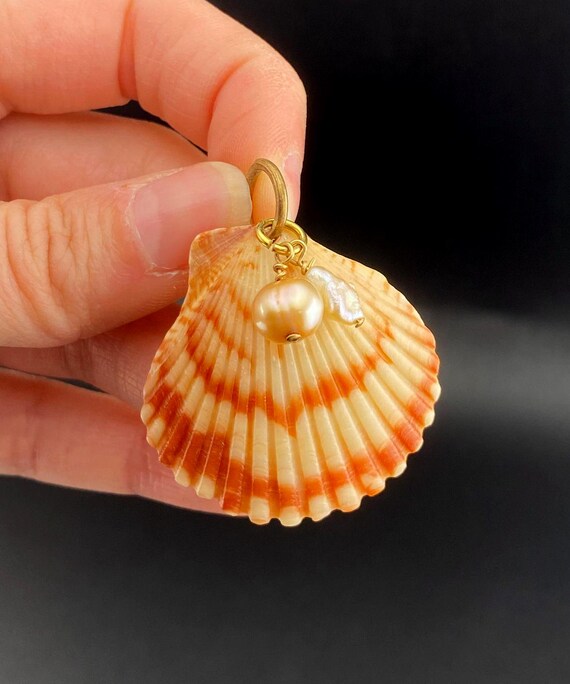 Vintage Scallop Shell and Pearl Pendant