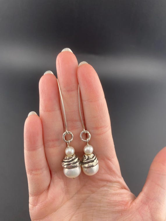 Vintage Sterling Silver Pearl Dangle Earrings - image 6