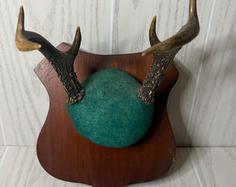 Vintage Deer Antlers Wall Mount Man Cave Hunting Cabin Rustic