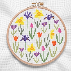 Mini Spring Flowers Garden 6 Inch Cross Stitch Pattern - Modern Cross Stitch Pattern Instant Download PDF -Easy, Simple, Tiny Flower Sampler