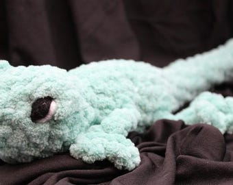 Handmade Crocheted Green Lizard - 11 Inch Soft & Cute Plush Toy - Unique Gift for Reptile Lovers