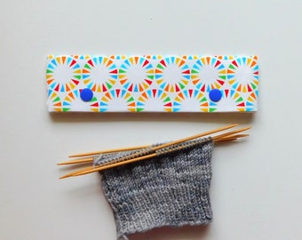 Knitting Needle Keeper DPN Cozy for 6 inch needles - Geometric