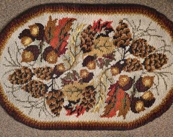 Vintage Shillcraft Readicut Autumn Latch Hook Pine Cones Acorns Rug Wall Hanging 56x36 inches