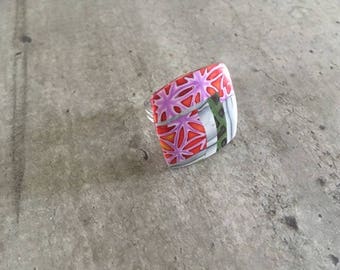 Ring with polymer clay pattern grey wood