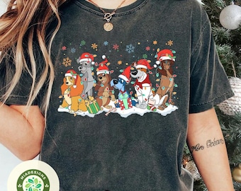 Vintage Disney Dog Christmas shirt, WDW Disneyland Christmas party sweatshirt, Dogaholic Dog lover shirt, Dog Mom Dad Christmas sweatshirt