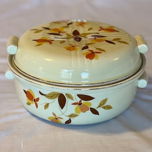 Vintage Hall&#39;s Kitchenware Autumn Leaf Casserole Dish With Lid.