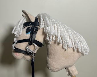 Slightly Used A4 hobby horse AKA  “munchkin” (read description!)