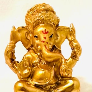 Hindu Lord Ganesh Statue for Home, Temple, Office, Car Dashboard, Diwali Gift and other festival gift- Small Golden