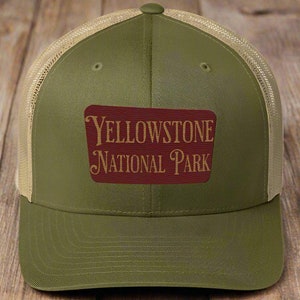 Cappellino da camionista con cartello del Parco Nazionale di Yellowstone ricamato, cappello cucito ispirato alla natura all'aperto