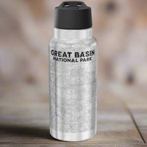 Botella de agua con aislamiento topográfico del Parque Nacional de la Gran Cuenca, vaso de 32 oz, mapa topográfico real del USGS, artículos para beber inspirados en la naturaleza al aire libre