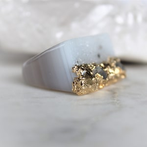 Raw sapphire ring, pearl ring, druzy ring, agate ring, crystal ring, statement ring, gold ring, carved ring, gifts for her, cocktail ring
