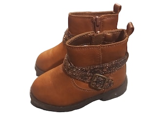 kids brown buckle boots size 5 US, eur 20,and cm 12.1 school, daycare