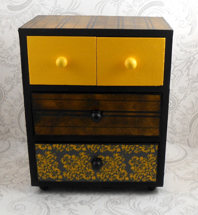 Custom Hufflepuff Black and Yellow Hogwart's House Harry | Etsy