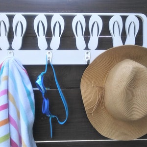 4 Hook Weatherproof PVC Flip Flop Cutout Hat Towel Suit Pool Outdoor Shower Rack / Coastal Beach Hooks Home House Bath Decor