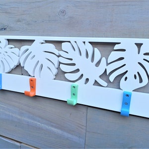 4 Hook Weatherproof PVC Tropical Leaf Cutout Hat Towel Suit Pool Outdoor Shower Rack / Coastal Beach Hooks Home House Bath Decor